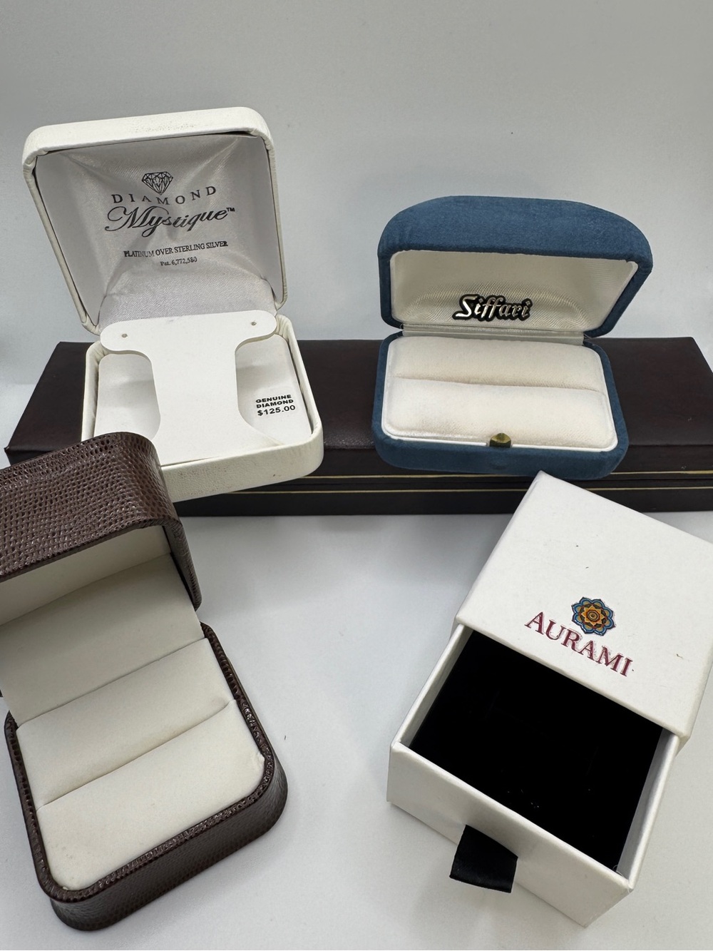 Lot of 5 Vintage & Modern Jewelry Gift Boxes - Siffari, Peoples, Aurami